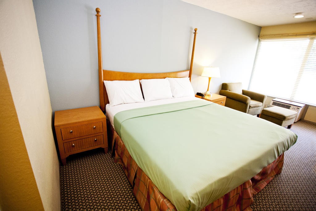 Star City Inn And Suites Grove City Habitación foto